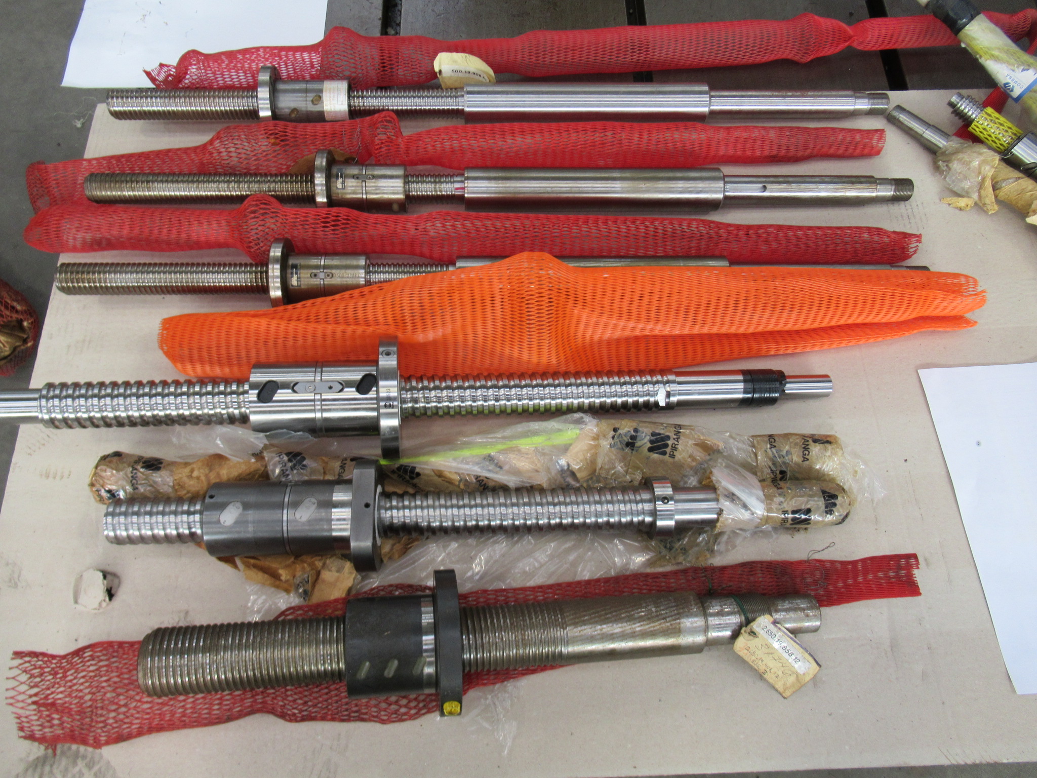 VITI RICIRCOLO DI SFERE - 